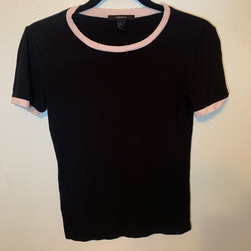 Black t-shirt